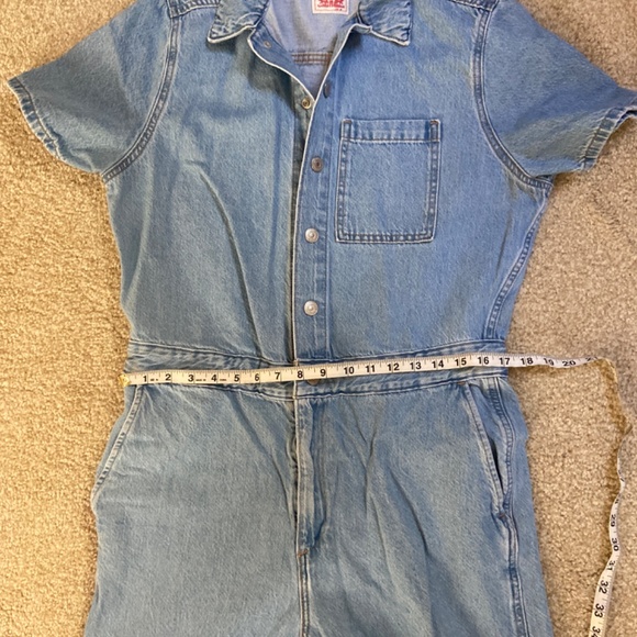 Levi’s Short Sleeve Light Wash Denim Romper, Size M - Picture 4 of 7